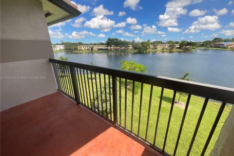 Condominio en venta en Sunrise, Florida, 2 dormitorios, 91.6 m2 № 1874901 - foto 13