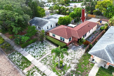 Villa ou maison à vendre à Saint Petersburg, Floride: 4 chambres, 143.81 m2 № 2287108 - photo 2