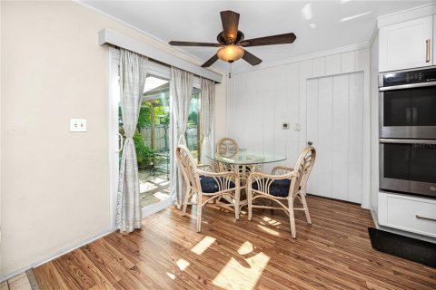 Villa ou maison à vendre à Saint Petersburg, Floride: 4 chambres, 143.81 m2 № 2287108 - photo 10