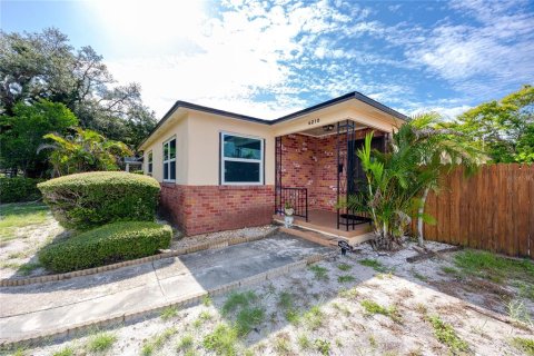 Villa ou maison à vendre à Saint Petersburg, Floride: 4 chambres, 143.81 m2 № 2287108 - photo 5