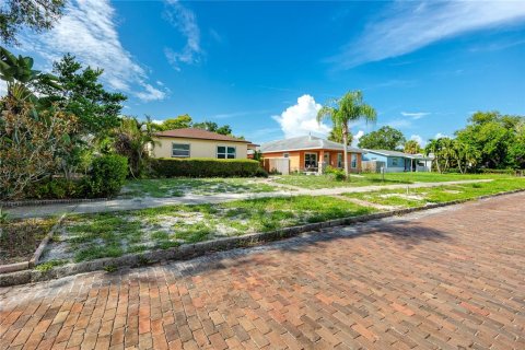 Villa ou maison à vendre à Saint Petersburg, Floride: 4 chambres, 143.81 m2 № 2287108 - photo 6