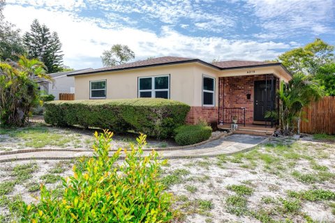 Villa ou maison à vendre à Saint Petersburg, Floride: 4 chambres, 143.81 m2 № 2287108 - photo 4