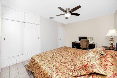 Villa ou maison à vendre à Saint Petersburg, Floride: 4 chambres, 143.81 m2 № 2287108 - photo 27