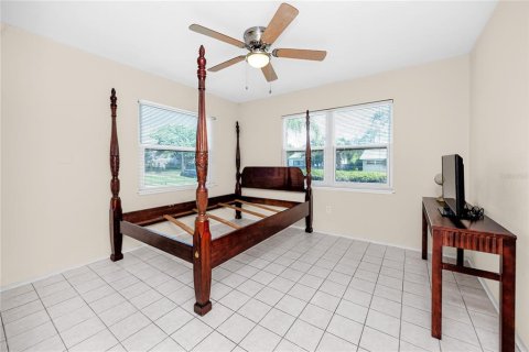 Villa ou maison à vendre à Saint Petersburg, Floride: 4 chambres, 143.81 m2 № 2287108 - photo 28