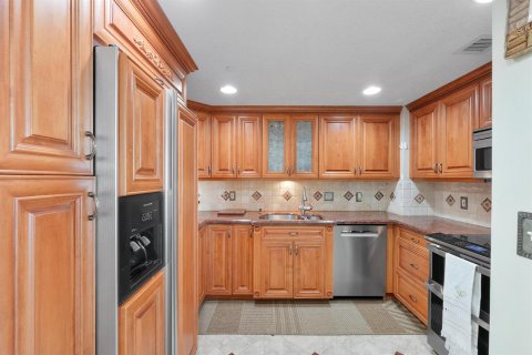Condo in Lauderdale-by-the-Sea, Florida, 2 bedrooms  № 2432920 - photo 5