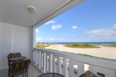 Condo in Pompano Beach, Florida, 2 bedrooms  № 2084616 - photo 24