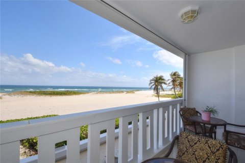 Condo in Pompano Beach, Florida, 2 bedrooms  № 2084616 - photo 23