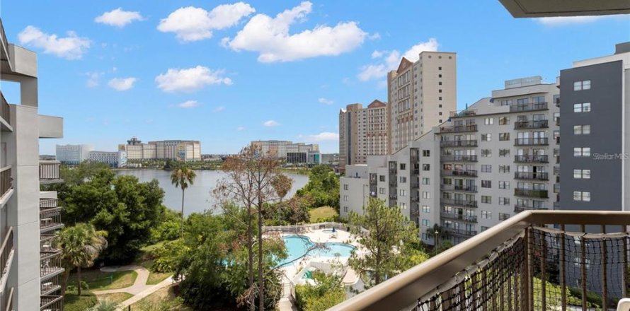 Condominio en Orlando, Florida, 2 dormitorios № 1908079
