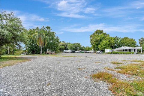 Propiedad comercial en venta en Fort Lauderdale, Florida № 1966161 - foto 1
