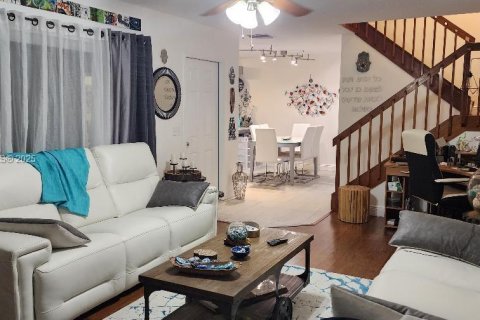 Touwnhouse à louer à Cooper City, Floride: 2 chambres, 117.43 m2 № 1927958 - photo 11