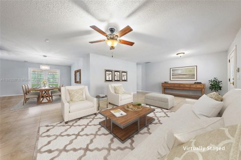 House in Palm Beach Gardens, Florida 3 bedrooms, 266.26 sq.m. № 1839539 - photo 3