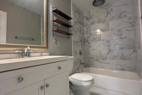 Villa ou maison à louer à Zephyrhills, Floride: 3 chambres, 122.63 m2 № 2439265 - photo 11