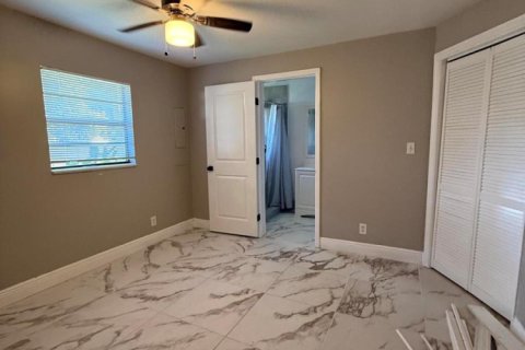 Villa ou maison à louer à Zephyrhills, Floride: 3 chambres, 122.63 m2 № 2439265 - photo 10