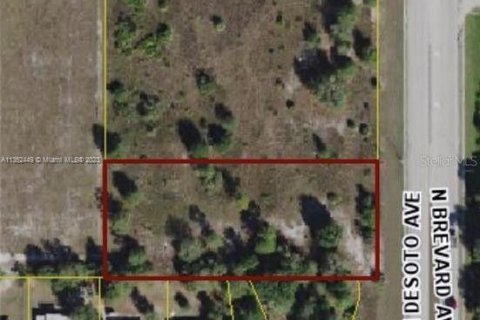 Propiedad comercial en venta en Port Charlotte, Florida № 1875658 - foto 7