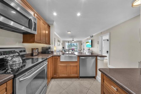 Copropriété à vendre à Lauderdale-by-the-Sea, Floride: 2 chambres, 85.47 m2 № 2087457 - photo 14