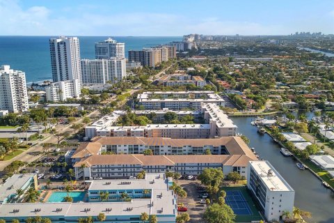Copropriété à vendre à Lauderdale-by-the-Sea, Floride: 2 chambres, 85.47 m2 № 2087457 - photo 30