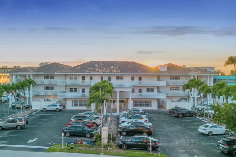 Copropriété à vendre à Lauderdale-by-the-Sea, Floride: 2 chambres, 85.47 m2 № 2087457 - photo 28