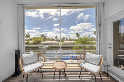 Copropriété à vendre à Lauderdale-by-the-Sea, Floride: 2 chambres, 85.47 m2 № 2087457 - photo 2