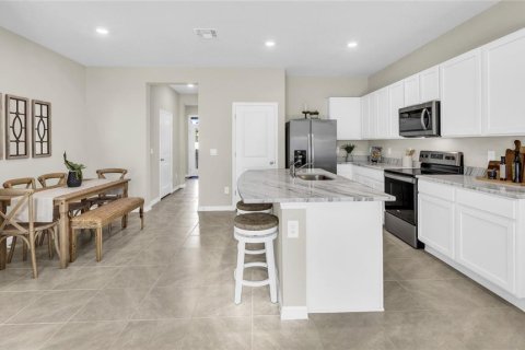 Townhouse in Sarasota, Florida 3 bedrooms, 155.43 sq.m. № 1792758 - photo 9