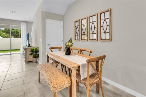 Townhouse in Sarasota, Florida 3 bedrooms, 155.43 sq.m. № 1792758 - photo 5