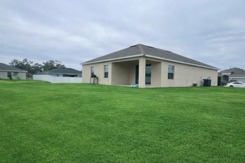 House in Lake Alfred, Florida 4 bedrooms, 187.66 sq.m. № 2109243 - photo 23