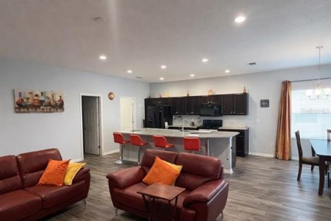 House in Lake Alfred, Florida 4 bedrooms, 187.66 sq.m. № 2109243 - photo 6