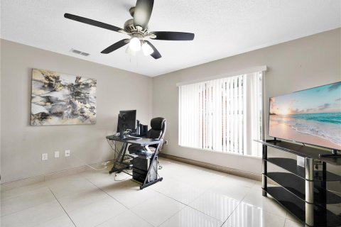 House in Kissimmee, Florida 4 bedrooms, 259.85 sq.m. № 2109750 - photo 20