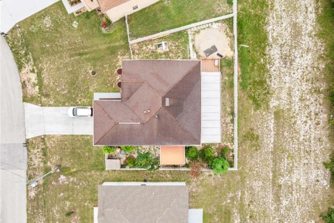 House in Kissimmee, Florida 4 bedrooms, 259.85 sq.m. № 2109750 - photo 27