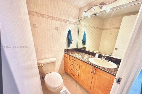 Condominio en alquiler en Hollywood, Florida, 1 dormitorio, 83.61 m2 № 1991815 - foto 14