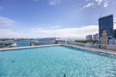 Copropriété à vendre à Miami, Floride: 2 chambres, 122.91 m2 № 2281666 - photo 17