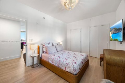 Copropriété à vendre à Miami, Floride: 2 chambres, 122.91 m2 № 2281666 - photo 9