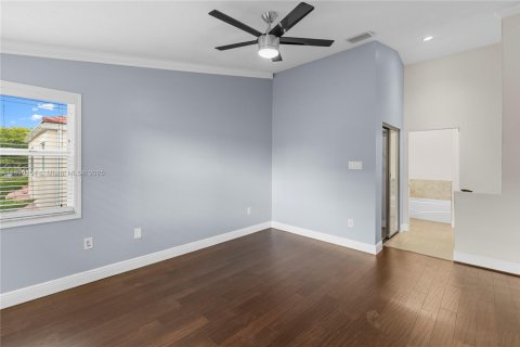 Touwnhouse à louer à Miami, Floride: 3 chambres, 167.87 m2 № 1943277 - photo 14