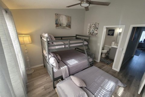 Townhouse in Bradenton, Florida 2 bedrooms, 107.02 sq.m. № 1391146 - photo 16