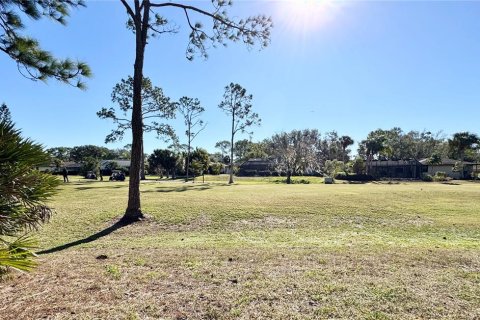 Condo in Sarasota, Florida, 2 bedrooms № 2145414 - photo 18
