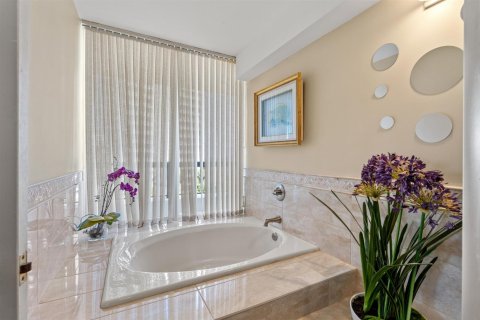 Condo in Boca Raton, Florida, 3 bedrooms  № 2399621 - photo 20
