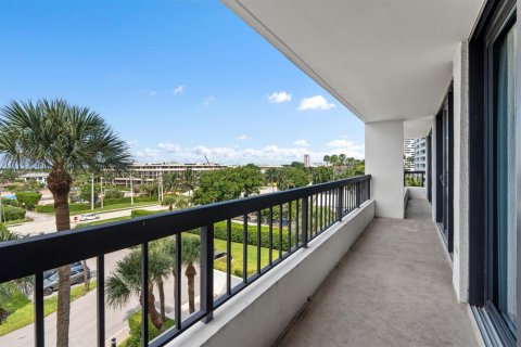 Condo in Boca Raton, Florida, 3 bedrooms  № 2399621 - photo 27