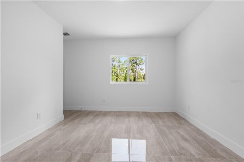 House in Lehigh Acres, Florida 4 bedrooms, 151.62 sq.m. № 2238381 - photo 18