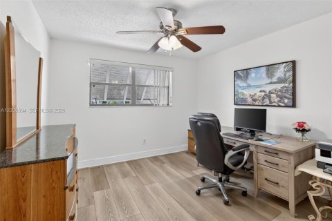 Touwnhouse à vendre à Pembroke Pines, Floride: 3 chambres, 155.33 m2 № 2070785 - photo 28