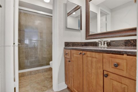 Touwnhouse à vendre à Pembroke Pines, Floride: 3 chambres, 155.33 m2 № 2070785 - photo 26