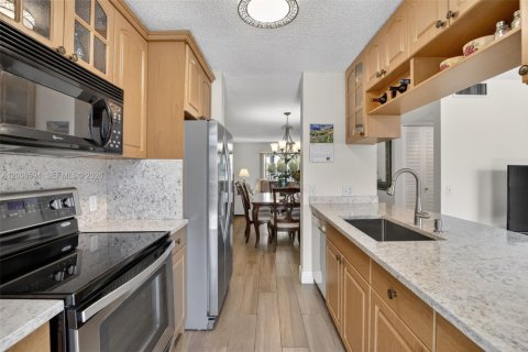 Touwnhouse à vendre à Pembroke Pines, Floride: 3 chambres, 155.33 m2 № 2070785 - photo 13