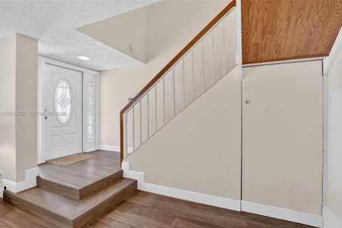 Touwnhouse à vendre à Pembroke Pines, Floride: 3 chambres, 155.33 m2 № 2070785 - photo 6