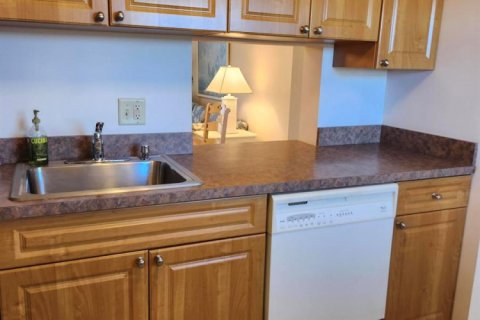 Condo in Boynton Beach, Florida, 1 bedroom № 2242231 - photo 5