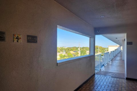 Condo in Boynton Beach, Florida, 1 bedroom № 2242231 - photo 29