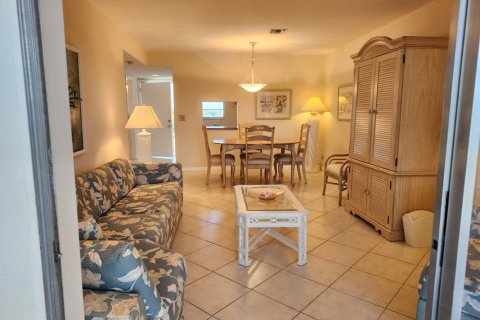 Condo in Boynton Beach, Florida, 1 bedroom № 2242231 - photo 8
