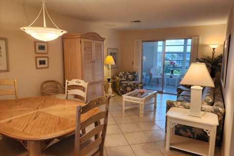 Condo in Boynton Beach, Florida, 1 bedroom № 2242231 - photo 10