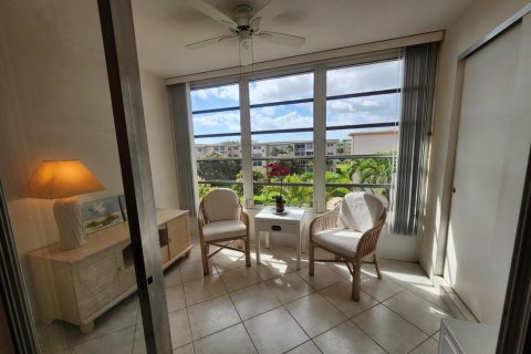Condo in Boynton Beach, Florida, 1 bedroom № 2242231 - photo 2
