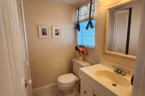 Condo in Boynton Beach, Florida, 1 bedroom № 2242231 - photo 7