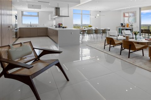 Copropriété à vendre à North Miami Beach, Floride: 2 chambres, 182.27 m2 № 1842404 - photo 8
