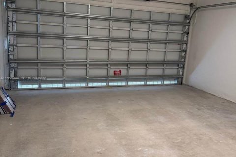 Touwnhouse à louer à Homestead, Floride: 3 chambres № 2017986 - photo 19