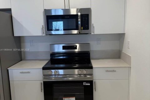 Touwnhouse à louer à Homestead, Floride: 3 chambres № 2017986 - photo 6